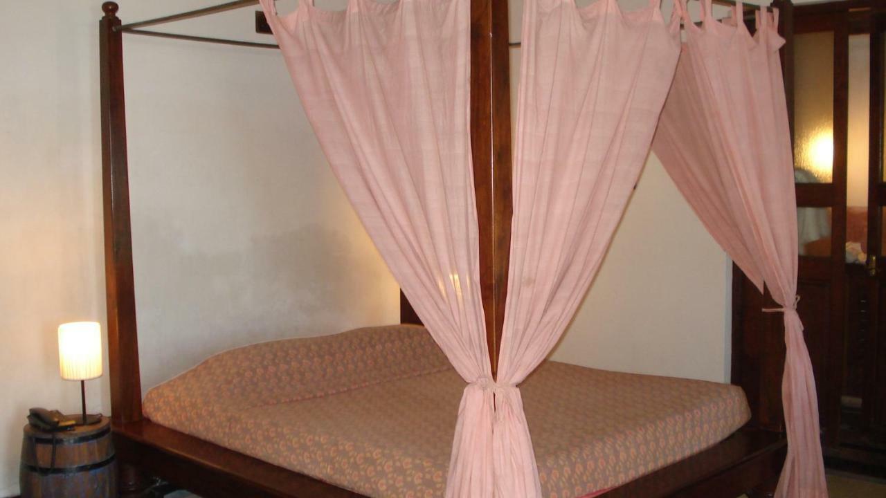 Tharangambadi Neemrana'S - Bungalow On The Beach מראה חיצוני תמונה