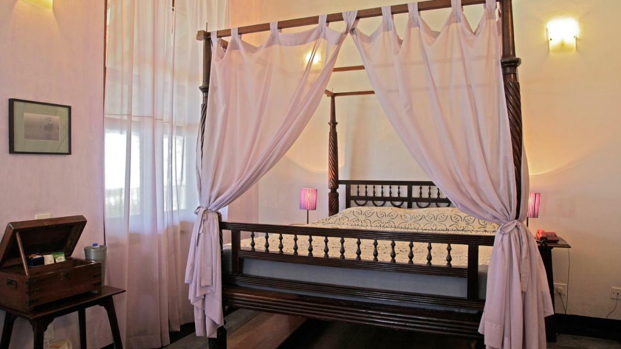 Tharangambadi Neemrana'S - Bungalow On The Beach מראה חיצוני תמונה